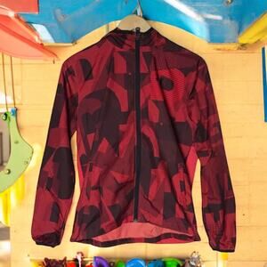 Under Armour Boy's XL Red And Black Full Zip Windbreaker Jacket With Hood